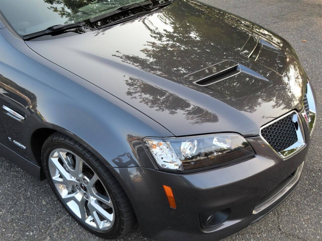 Used 2009 Pontiac G8 GXP RWD image 9