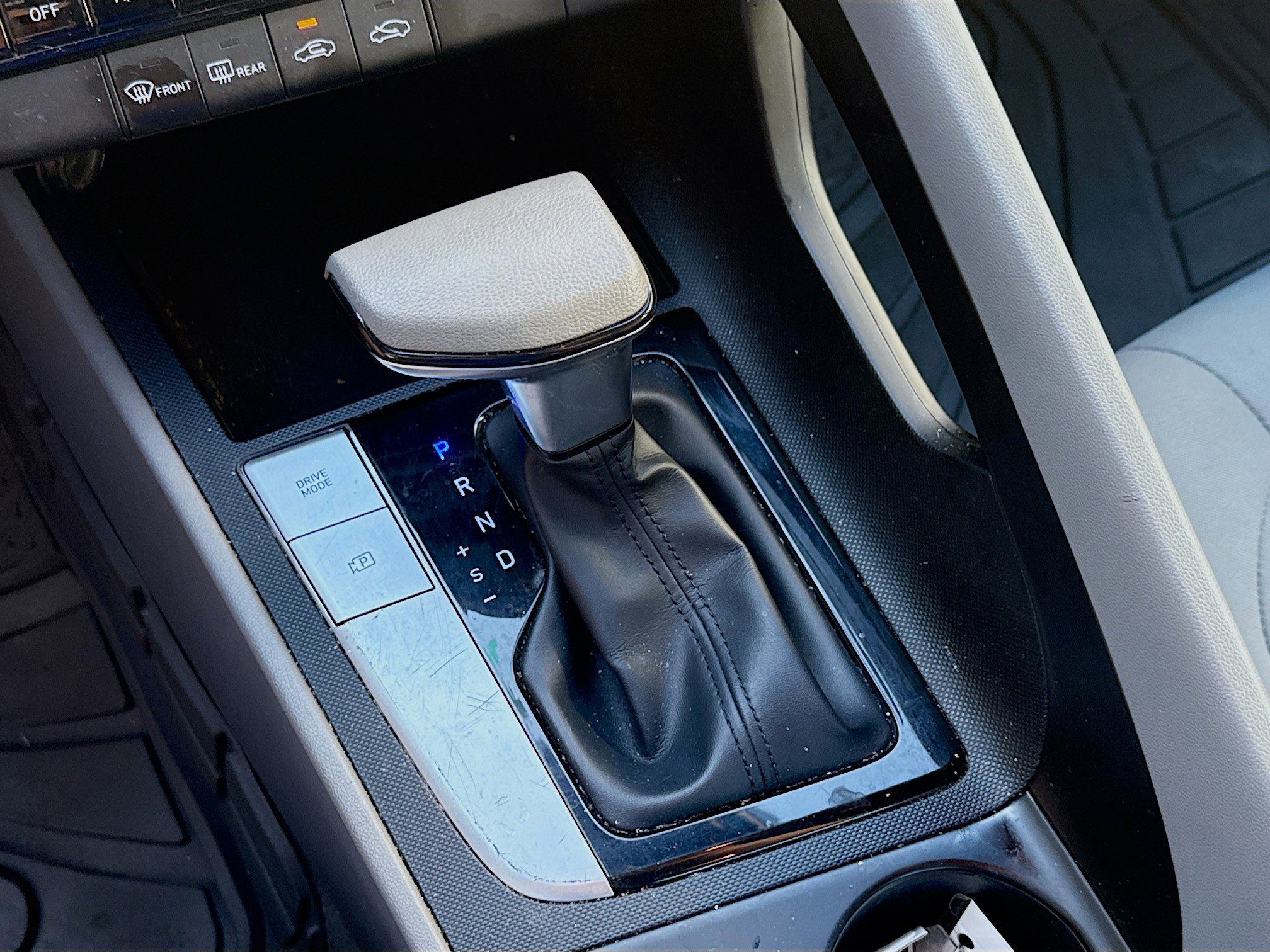 Used 2023 Hyundai Elantra SEL image 13