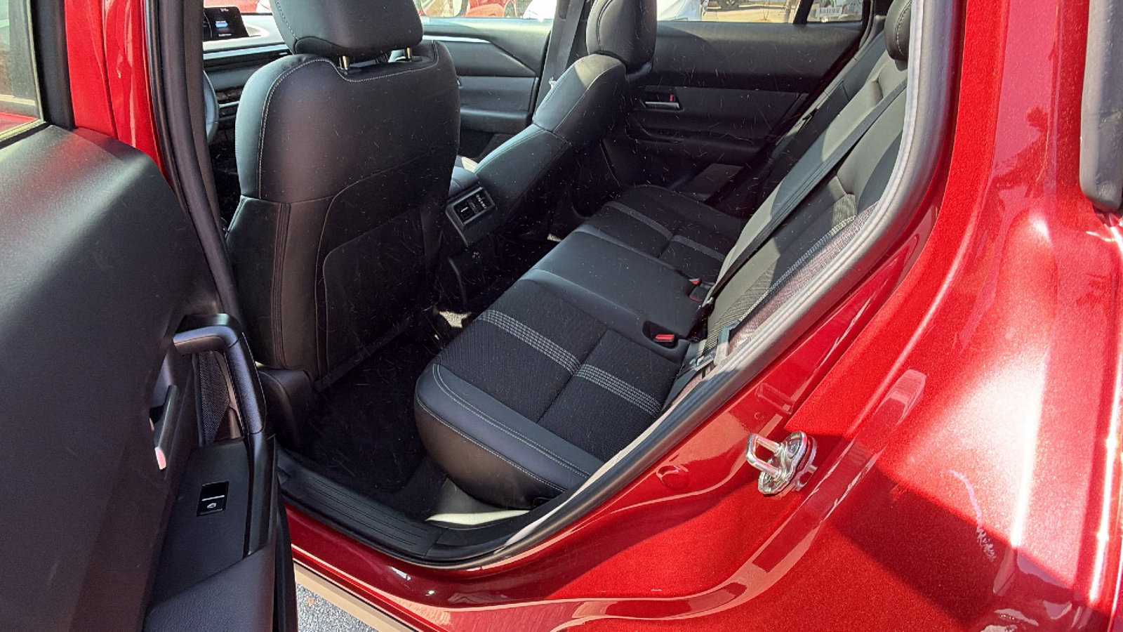 Used 2025 MAZDA CX-50 AWD 2.5 S w/ Premium Package image 24