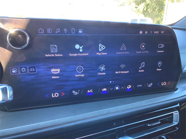 Used 2024 Chevrolet Traverse LT image 13