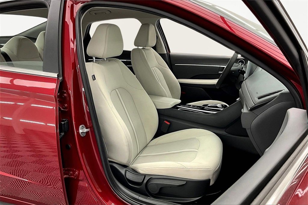 Used 2023 Hyundai Sonata SE image 7