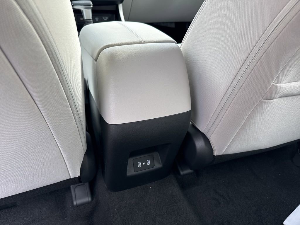 New 2026 Hyundai Tucson SE image 16