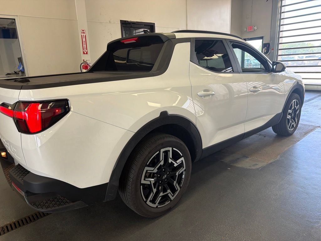 Used 2025 Hyundai Santa Cruz Limited AWD/4WD image 7