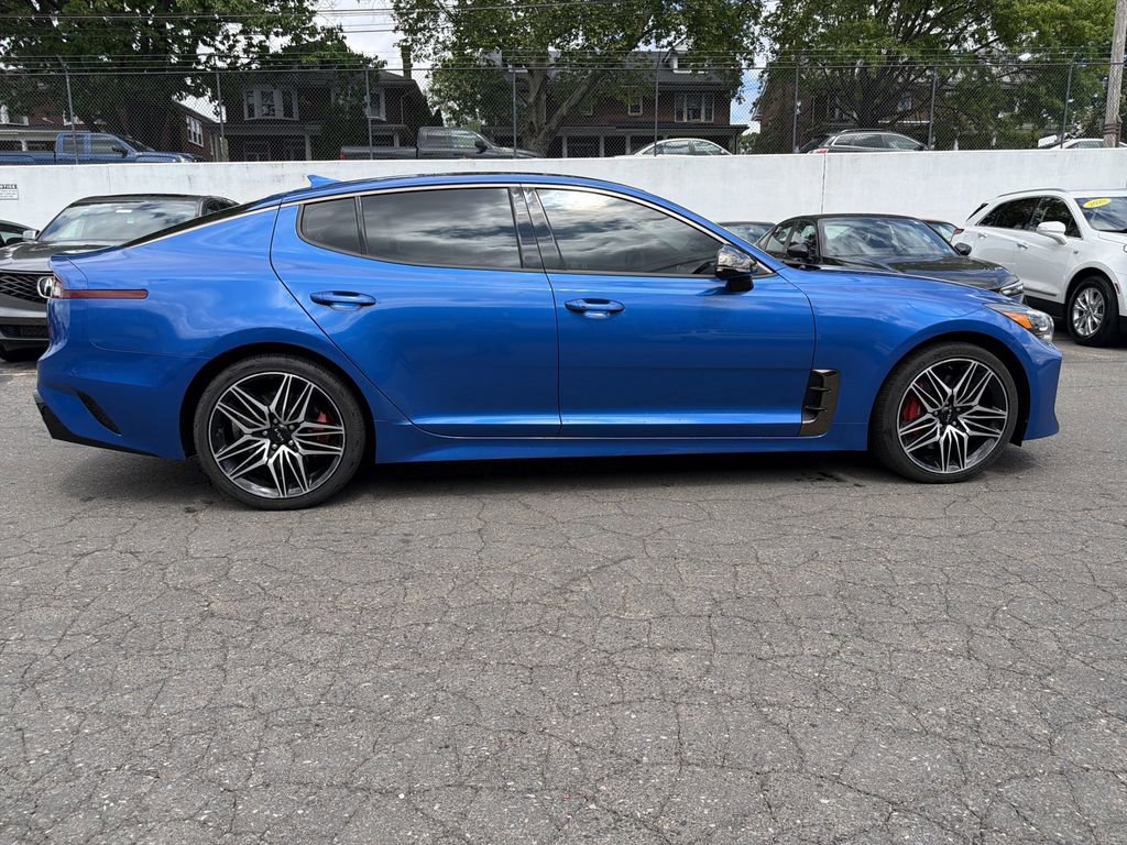 Used 2022 Kia Stinger GT1 AWD/4WD image 8