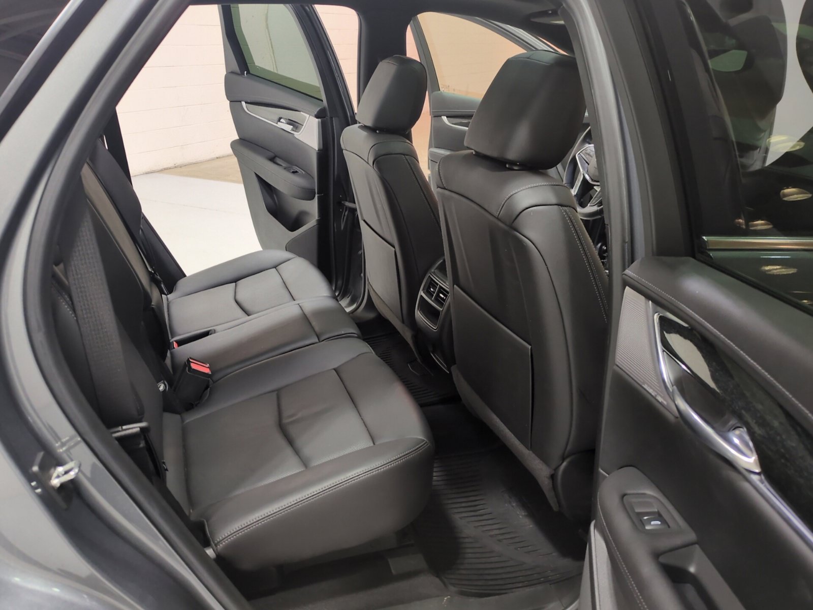 Used 2021 Cadillac XT5 Premium Luxury AWD/4WD image 11