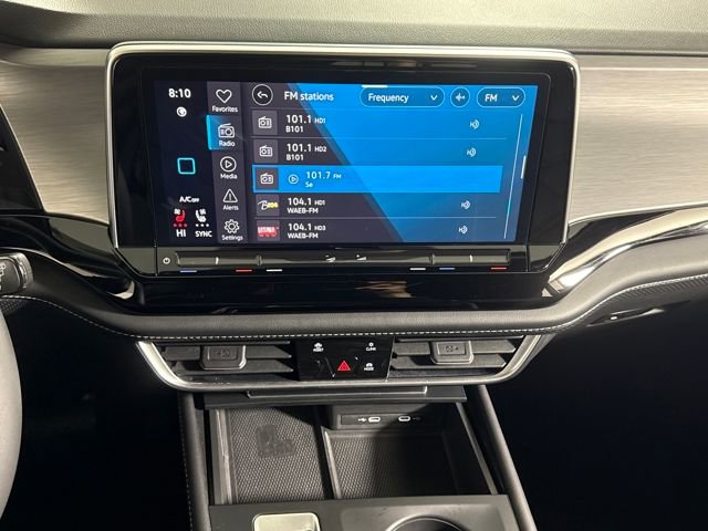 Used 2024 Volkswagen Atlas Cross Sport SE image 30