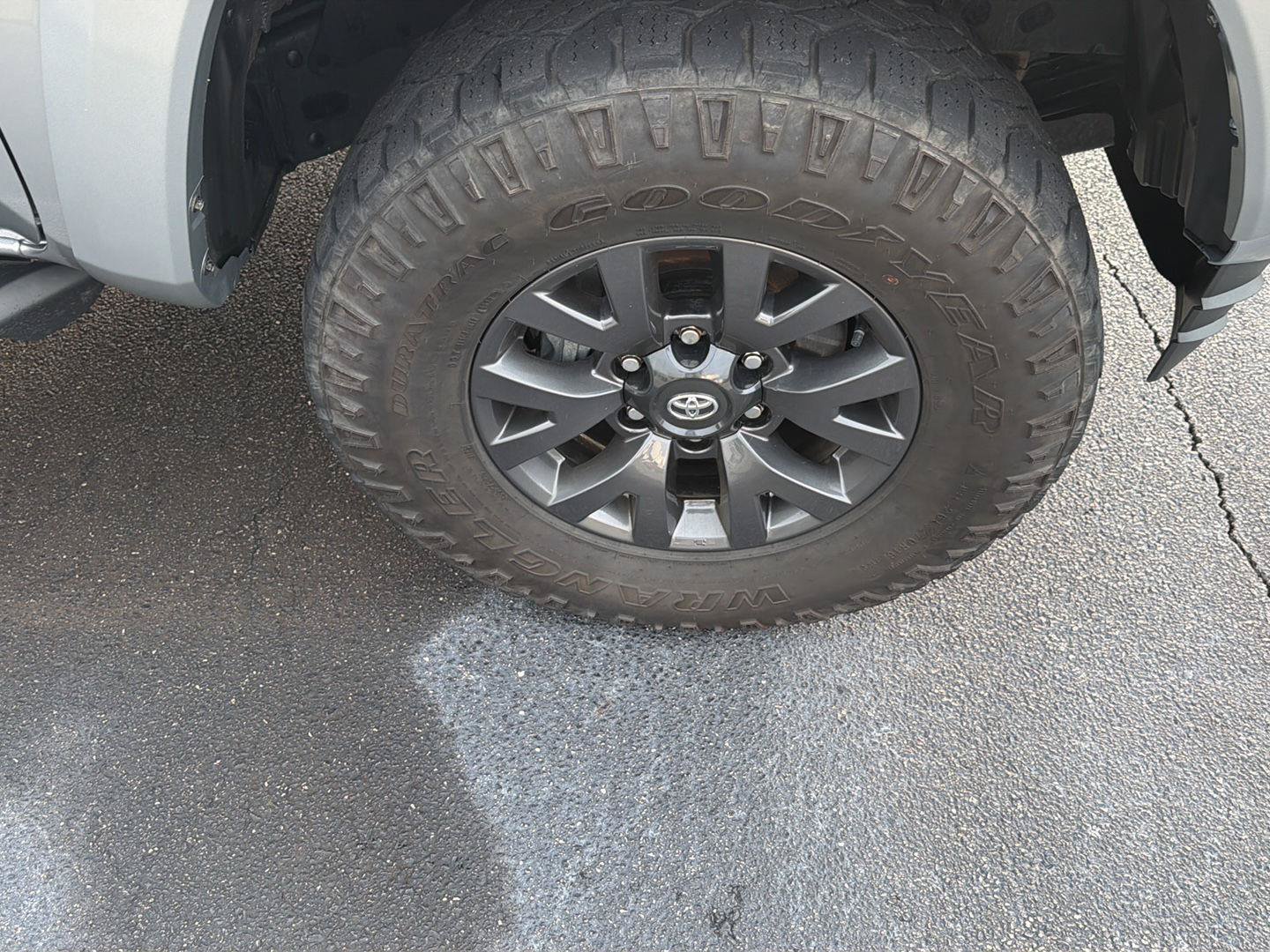 Certified 2023 Toyota Tacoma SR5 w/ Technology Package AWD/4WD image 37