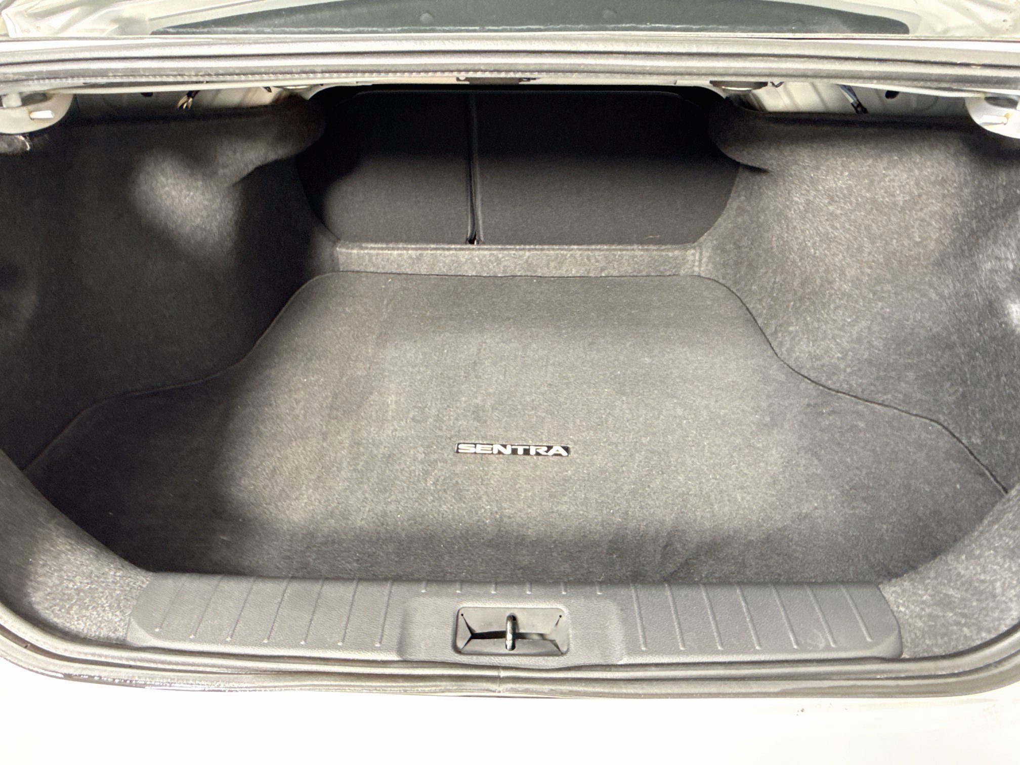 Used 2023 Nissan Sentra SV FWD image 35
