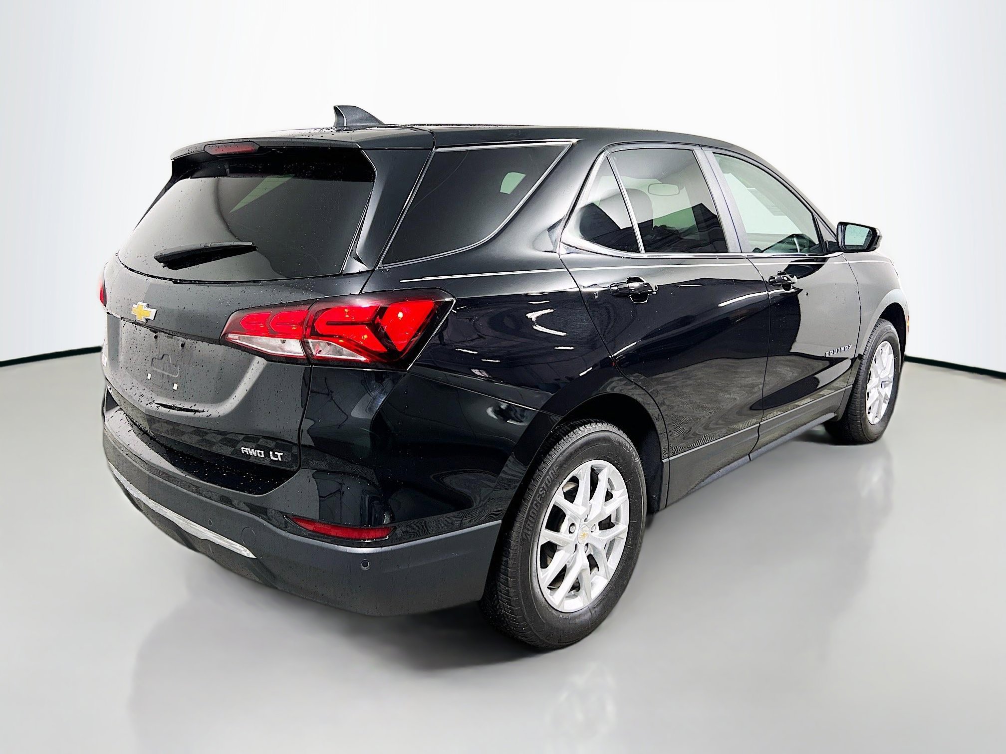 Used 2024 Chevrolet Equinox LT image 4