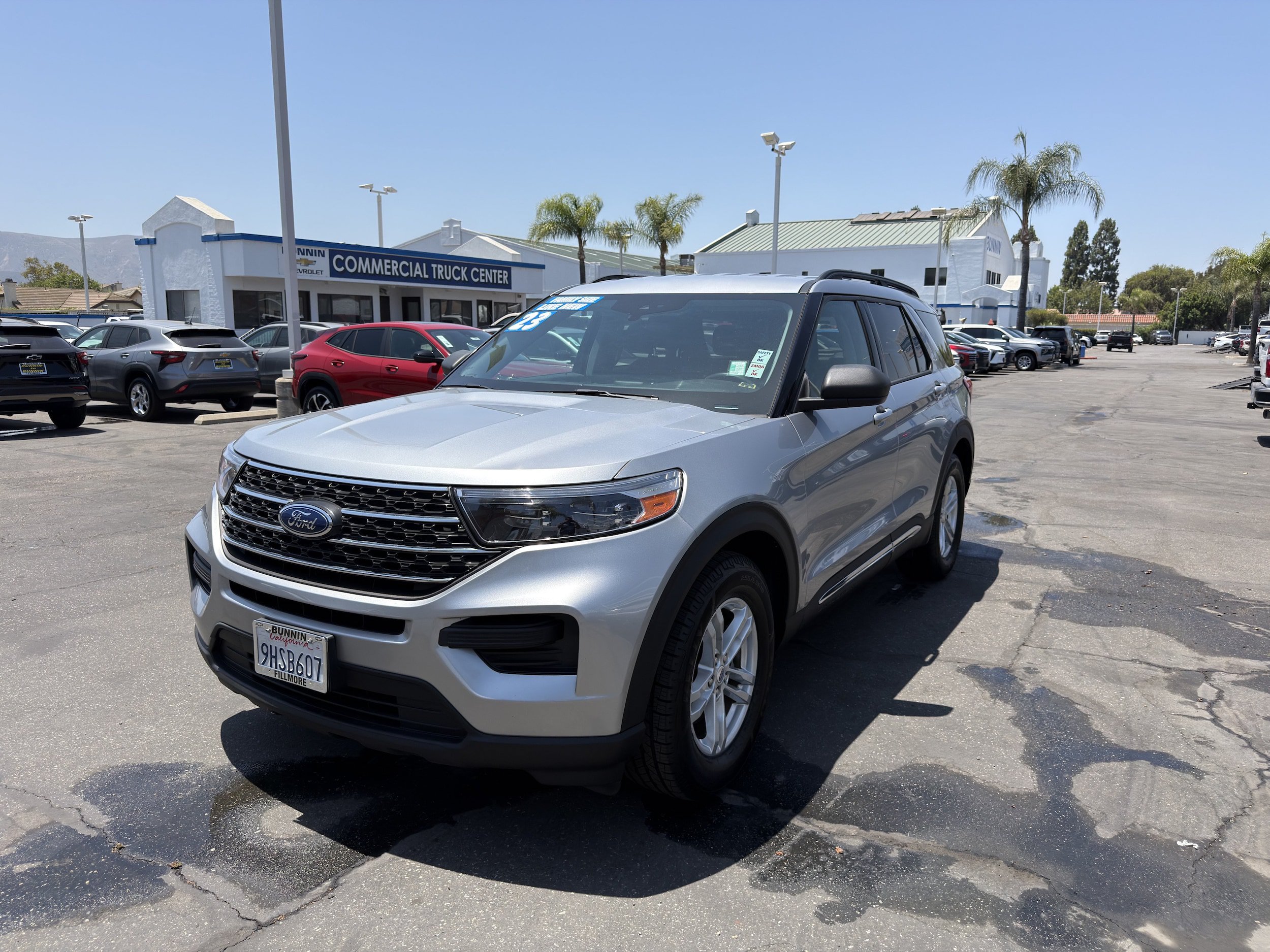 Used 2023 Ford Explorer XLT RWD image 4