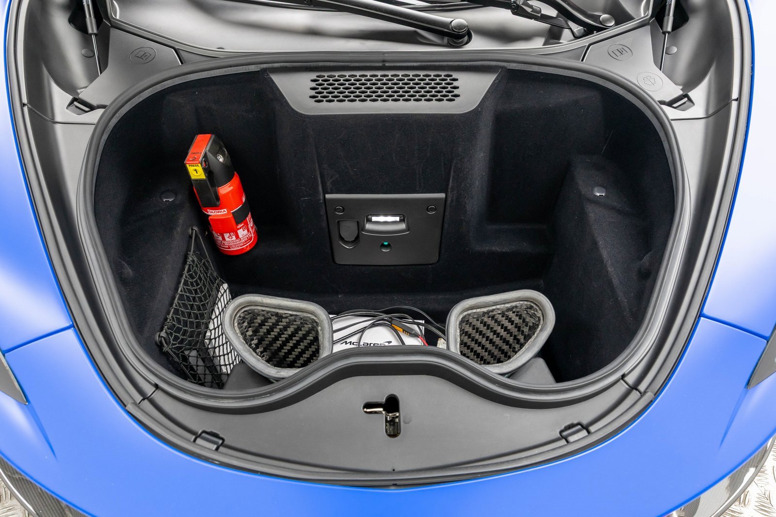 Used 2020 McLaren 620R RWD image 17
