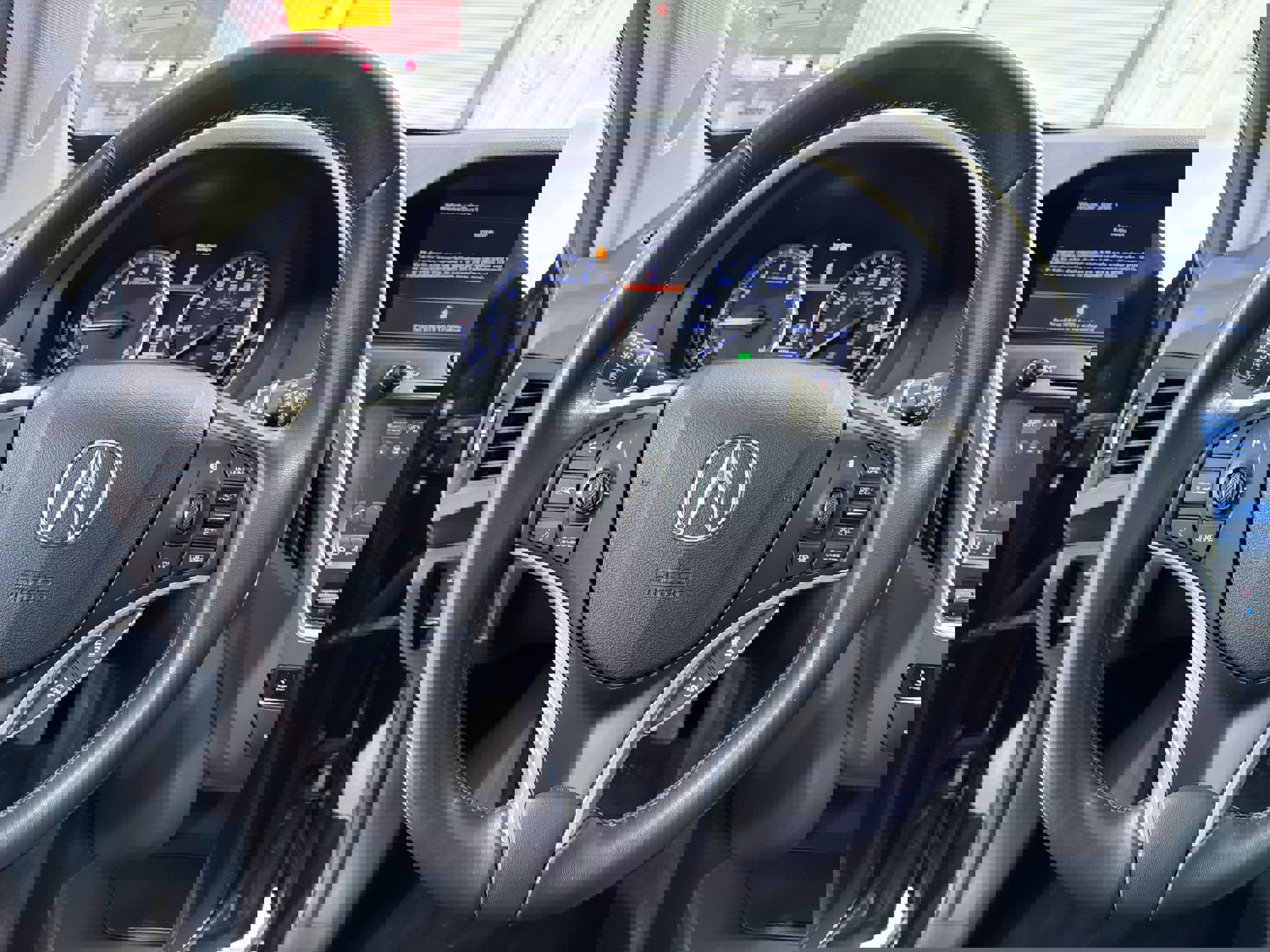 Used 2020 Acura MDX FWD image 13