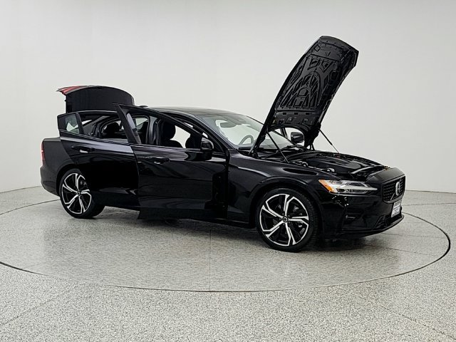 Certified 2024 Volvo S60 B5 Plus w/ Climate Package AWD/4WD image 10