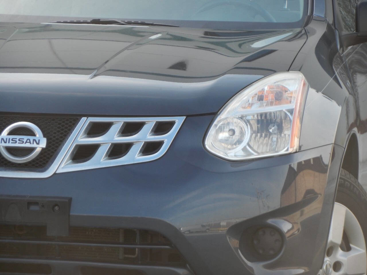 Used 2012 Nissan Rogue S image 4