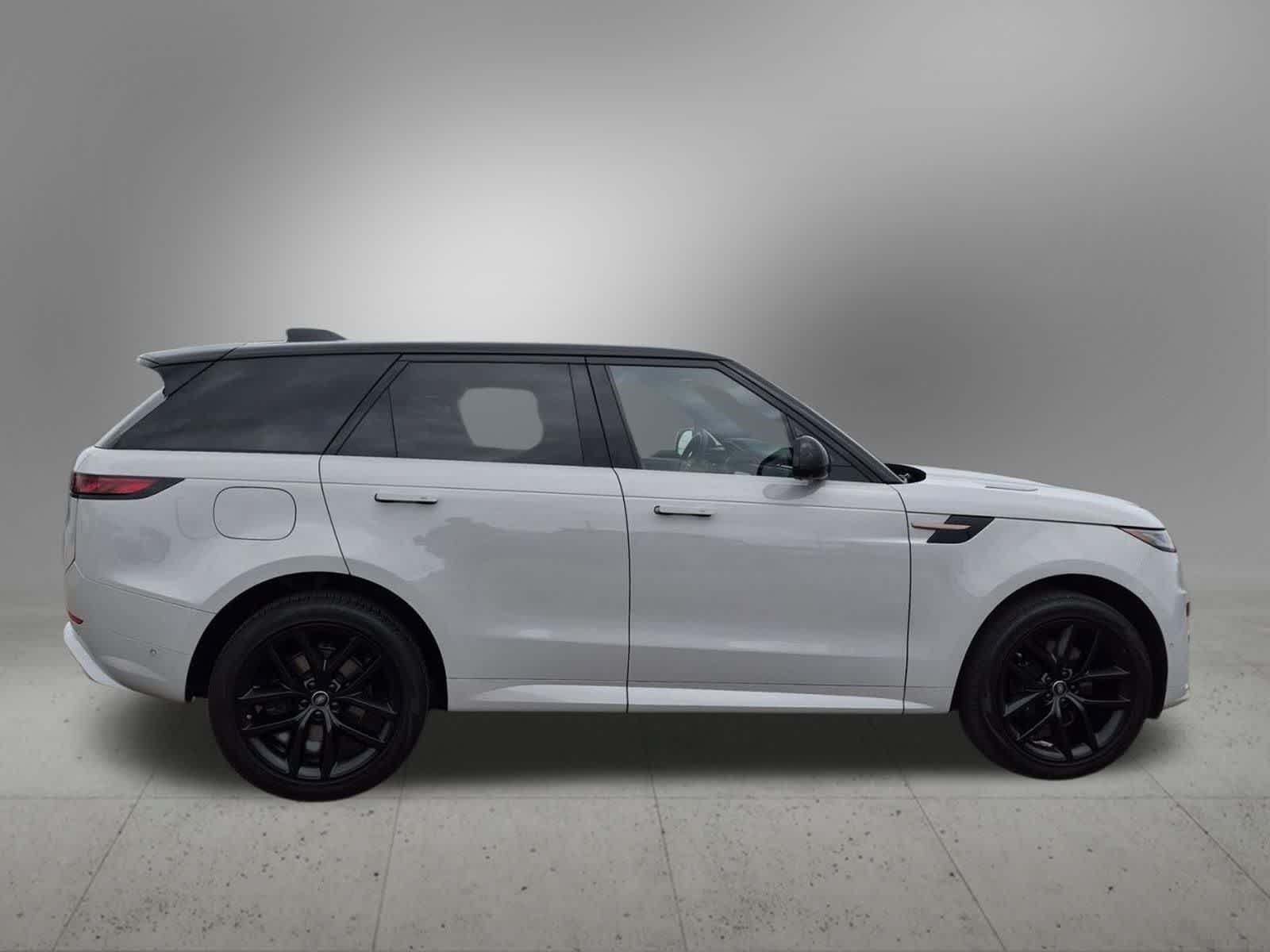 Used 2024 Land Rover Range Rover Sport Dynamic SE AWD/4WD image 7