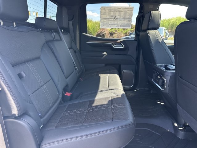 New 2026 Chevrolet Silverado 1500 High Country AWD/4WD image 15