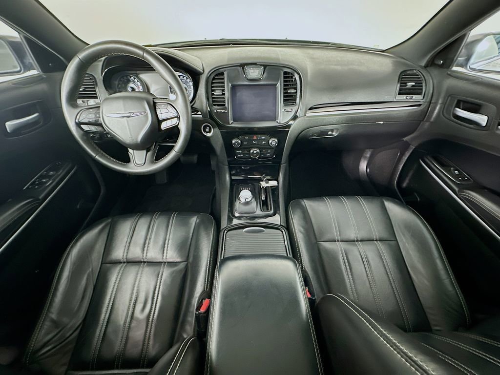 Used 2023 Chrysler 300 S RWD image 10