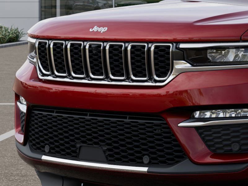 New 2025 Jeep Grand Cherokee Limited w/ Luxury Tech Group II image 11