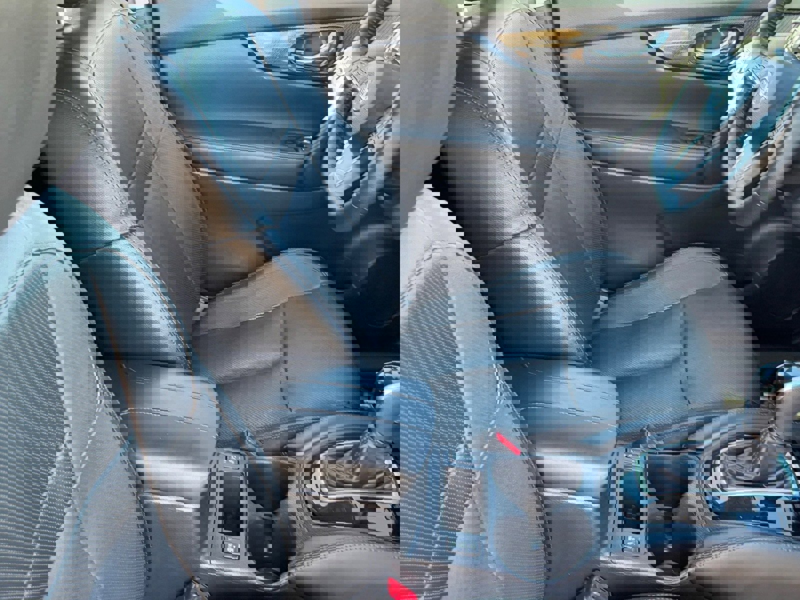 Used 2018 Nissan Rogue SL image 9