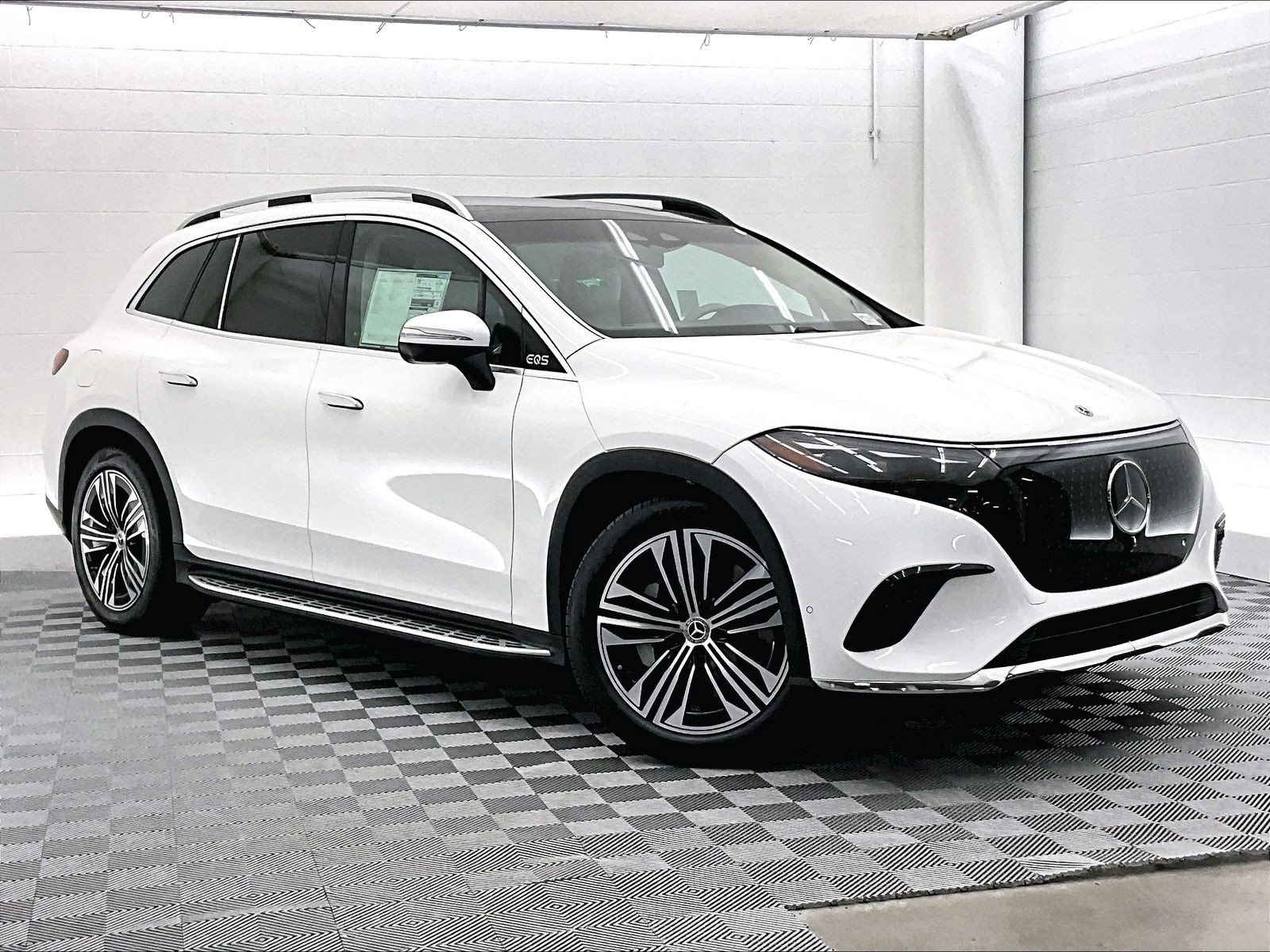 New 2026 Mercedes-Benz EQS 400 4MATIC SUV image 15