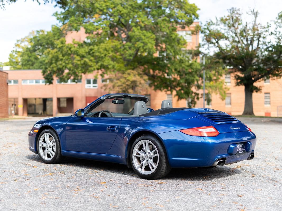 Used 2009 Porsche 911 Carrera RWD image 10