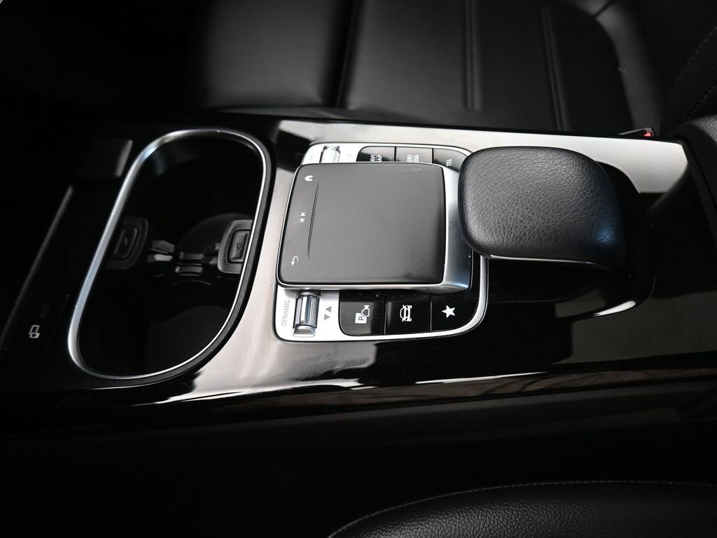 Used 2020 Mercedes-Benz CLA 250 4MATIC image 28