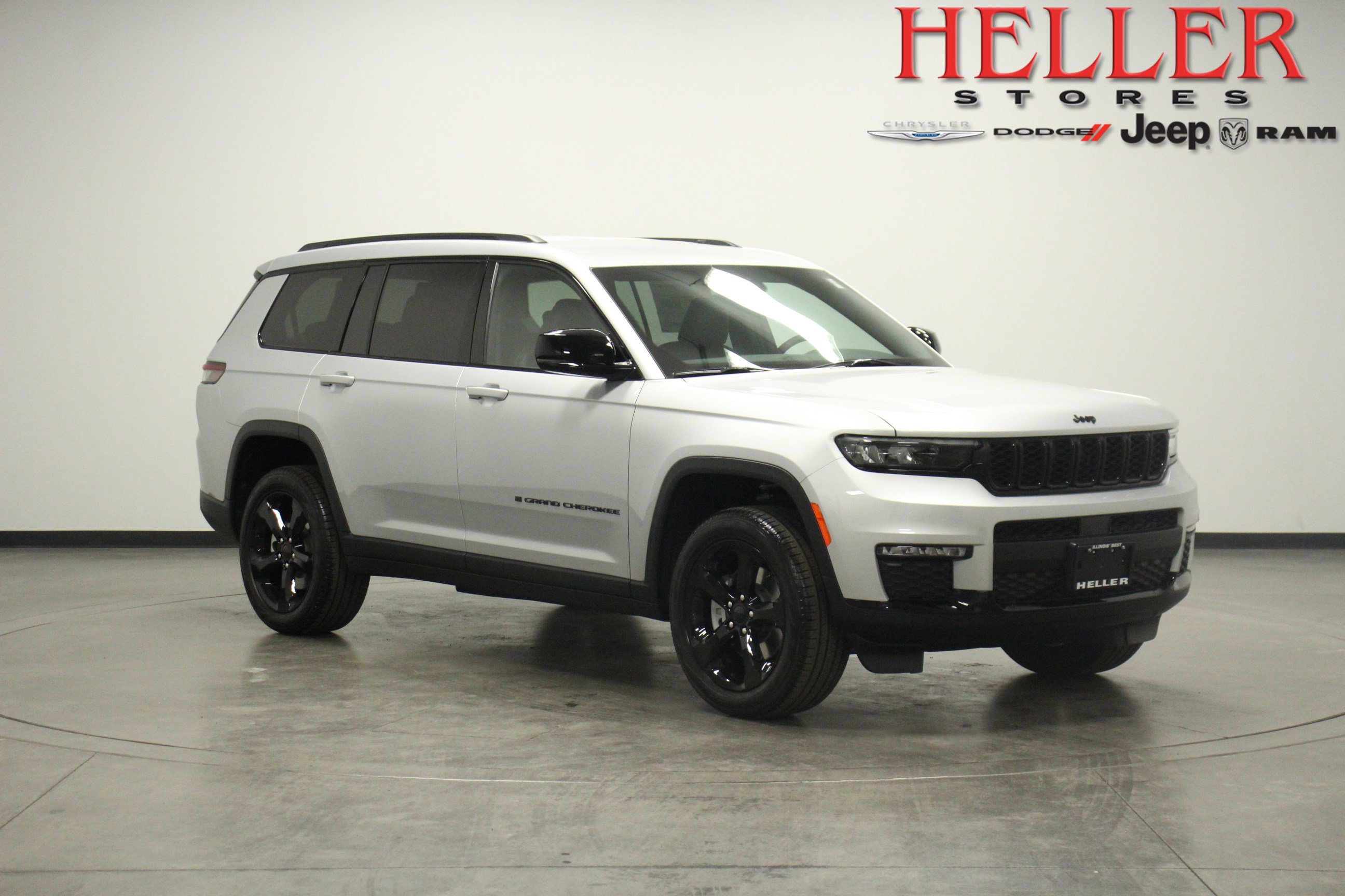 New 2025 Jeep Grand Cherokee L Limited w/ Black Appearance Package image 1