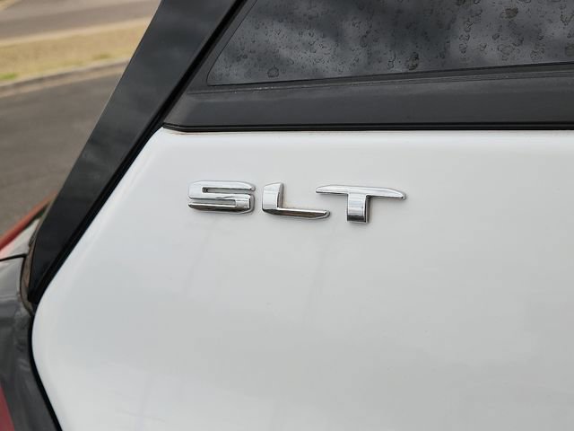Used 2024 GMC Terrain SLT image 8