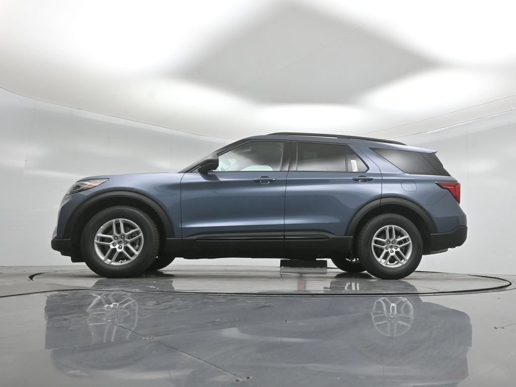 New 2026 Ford Explorer Active RWD image 7