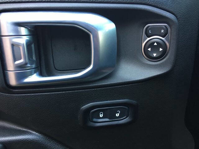 Used 2021 Jeep Wrangler Sport w/ LED Headlamp & Fog Lamp Group image 11