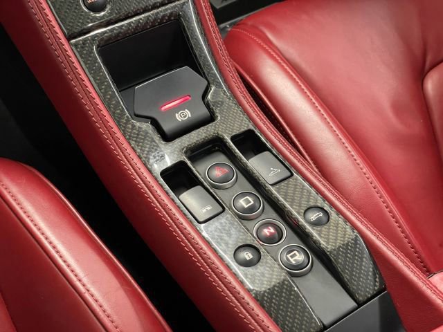 Used 2015 McLaren 650S Spider RWD image 34