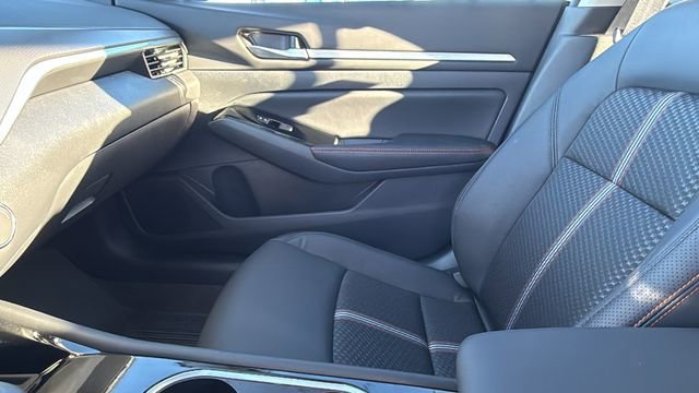 New 2025 Nissan Altima 2.5 SR image 23