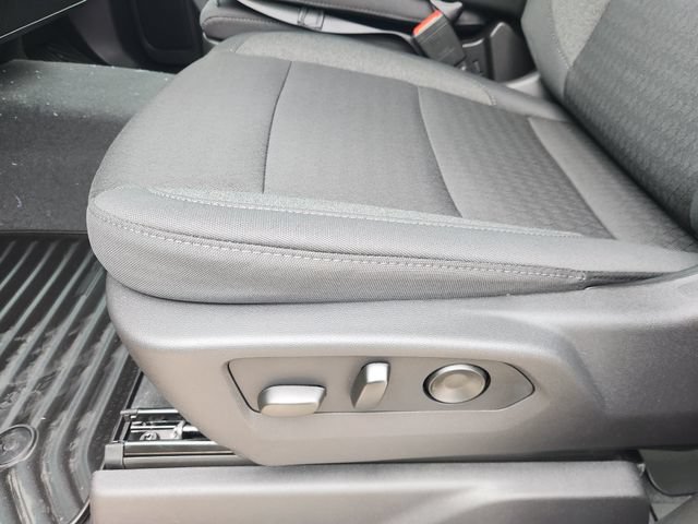 New 2026 Chevrolet Silverado 2500 Custom w/ Custom Value Package AWD/4WD image 25