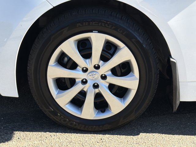 Used 2026 Toyota Corolla LE FWD image 11