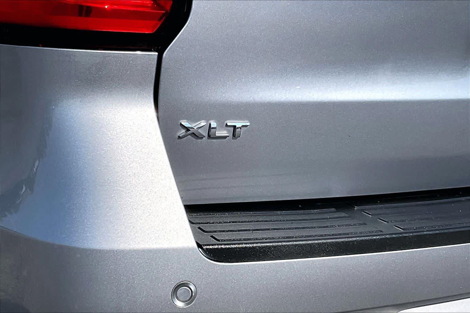 Used 2024 Ford Expedition XLT RWD image 10