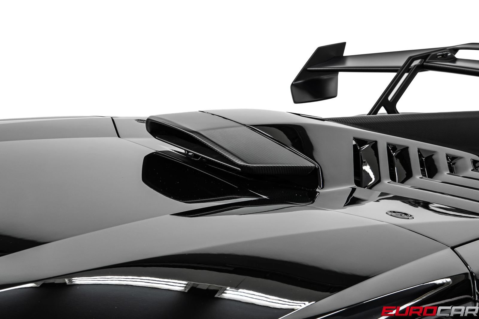 Used 2022 Lamborghini Huracan STO RWD image 17