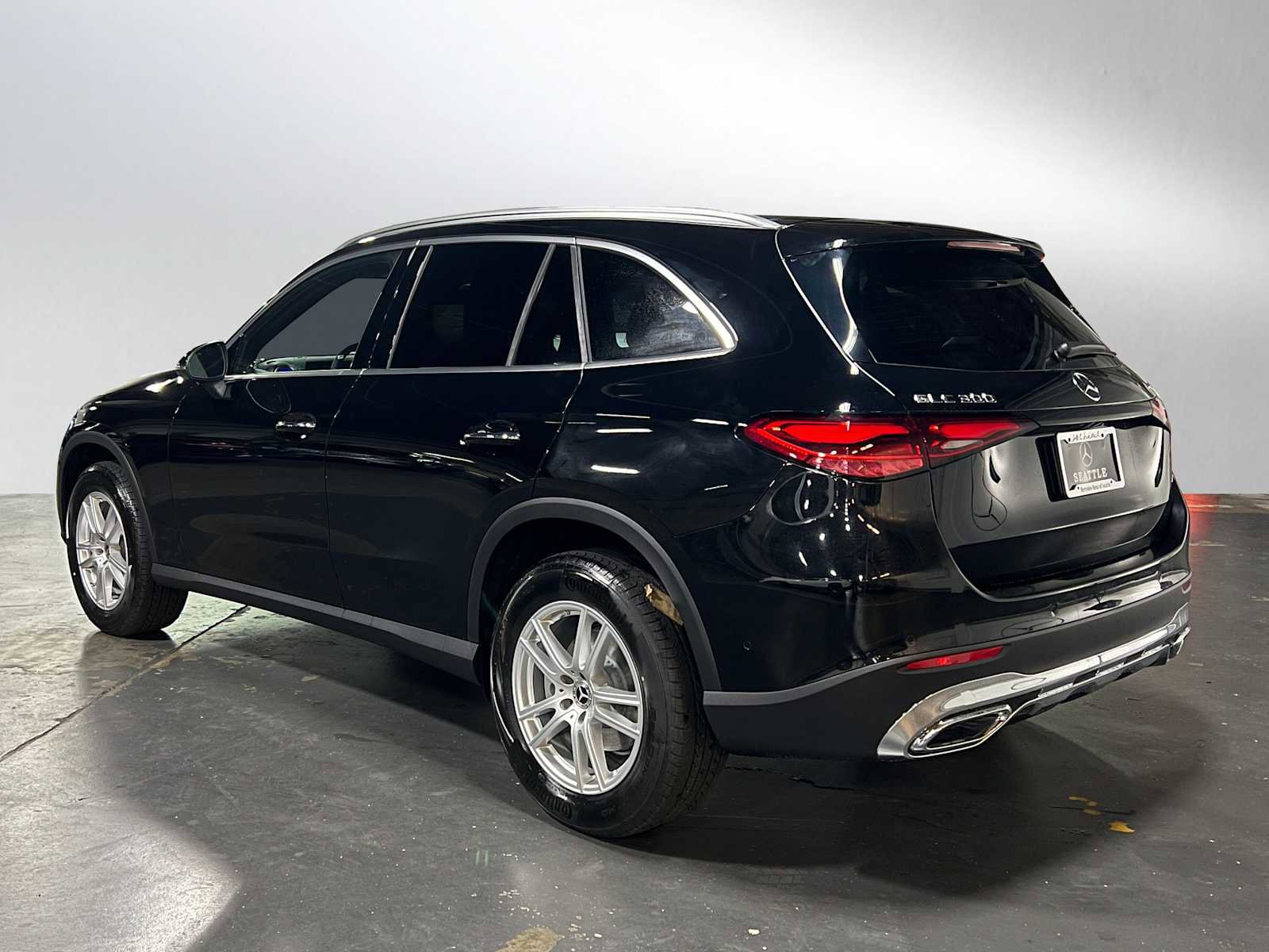 New 2025 Mercedes-Benz GLC 300 4MATIC image 5