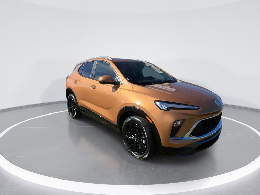 Used 2024 Buick Encore GX Sport Touring w/ Advanced Technology Package image 2