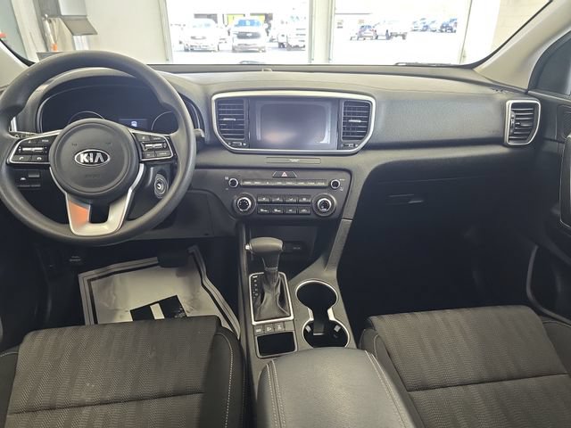 Used 2020 Kia Sportage LX AWD/4WD image 11