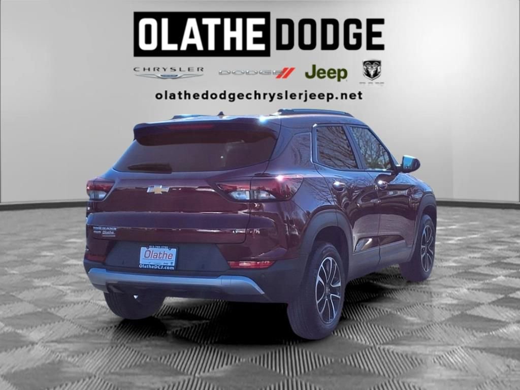 Used 2025 Chevrolet TrailBlazer LT w/ Driver Confidence Package image 26