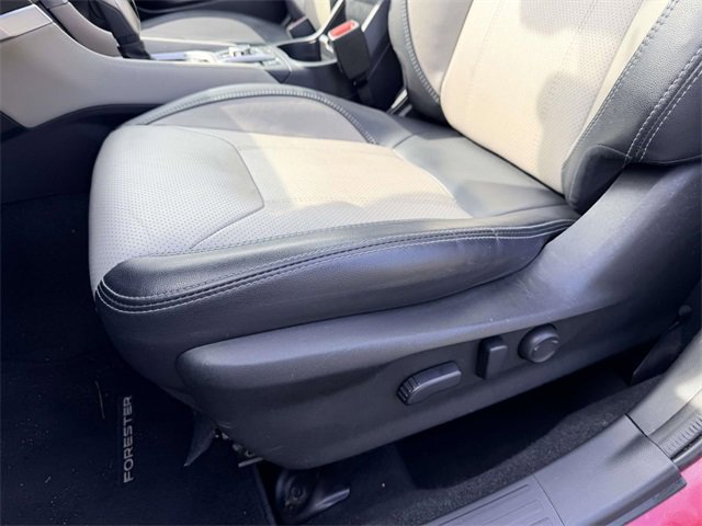 Used 2021 Subaru Forester Limited image 17