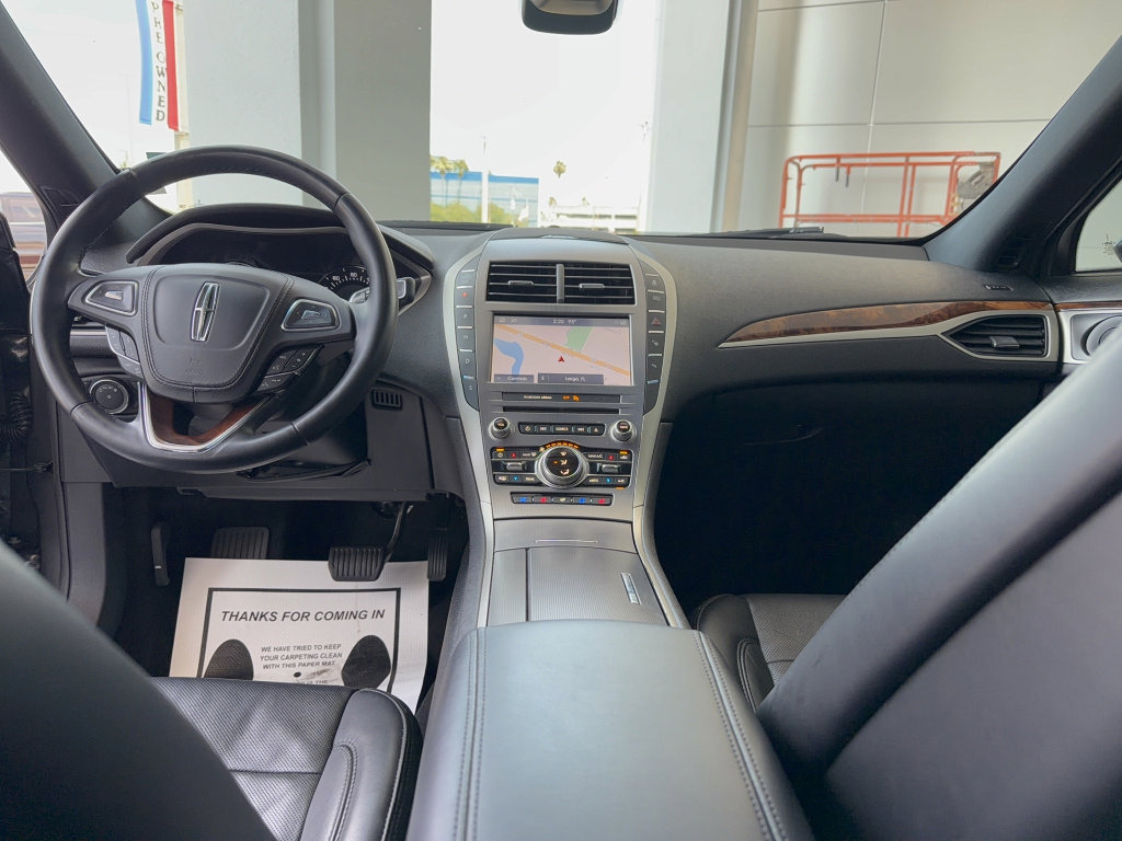 Used 2019 Lincoln MKZ Reserve FWD image 28