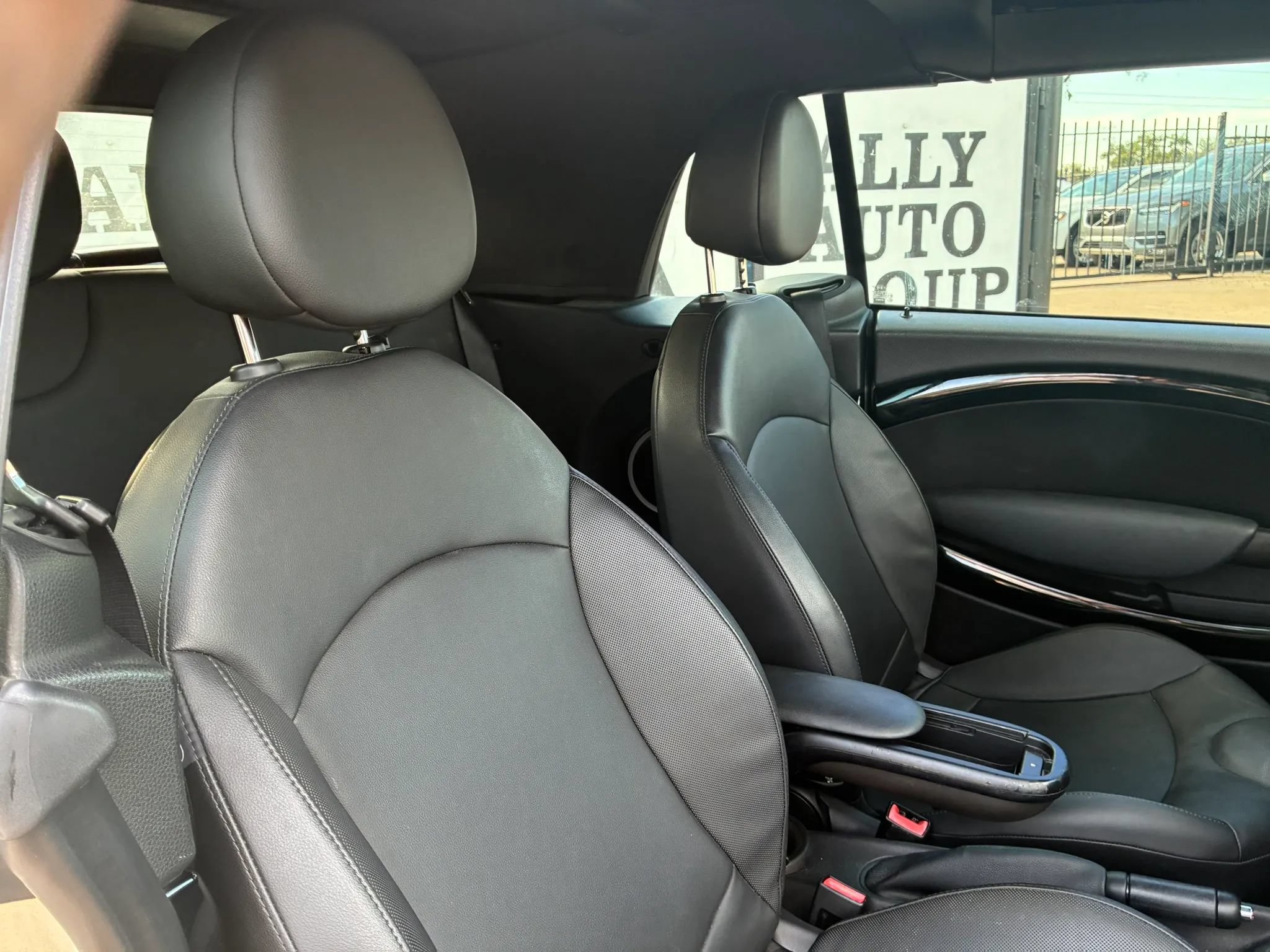 Used 2014 MINI Cooper S FWD image 17