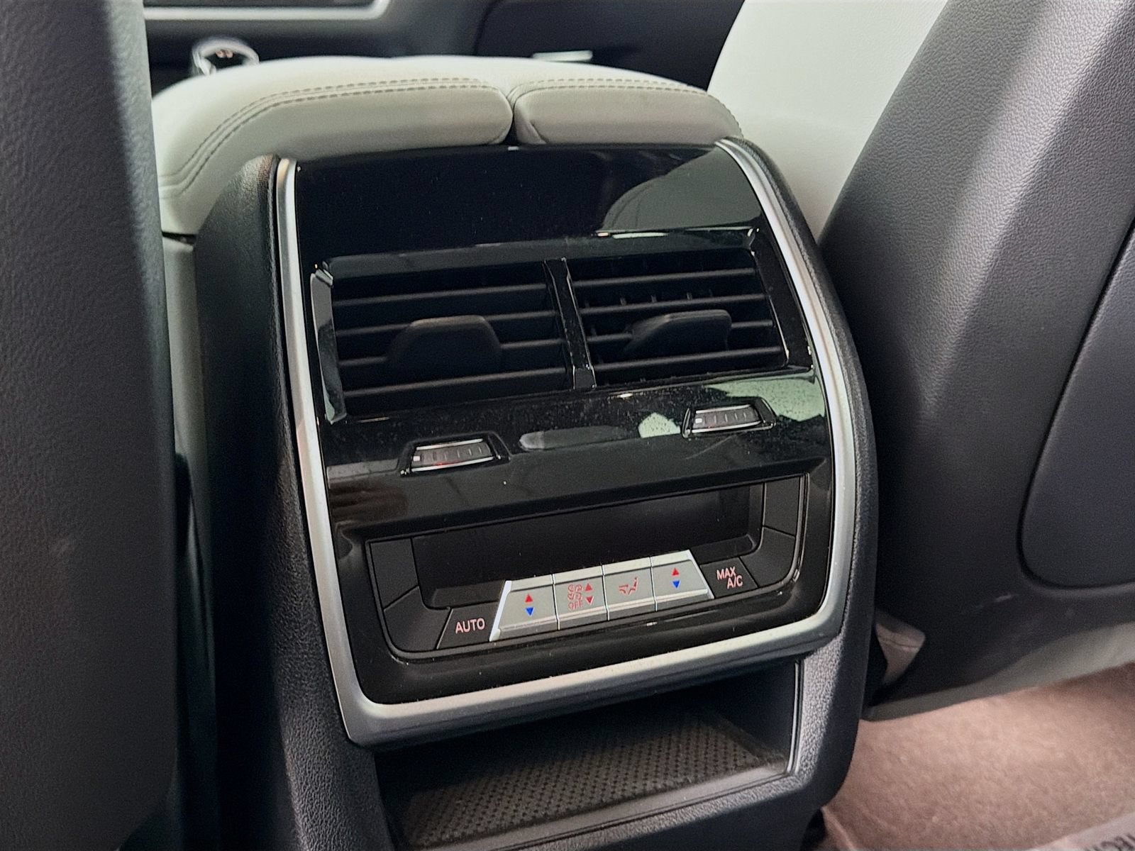 Certified 2023 BMW X5 xDrive45e w/ Parking Assistance Package AWD/4WD image 25