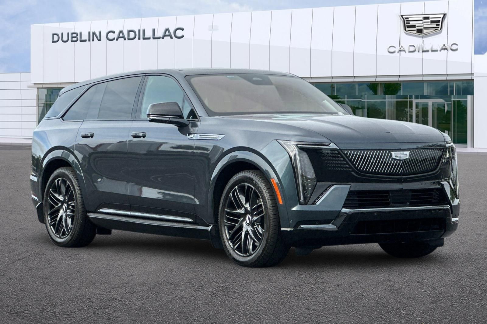 Certified 2026 Cadillac Escalade IQ Sport 2 w/ LPO, ONYX Package AWD/4WD image 2