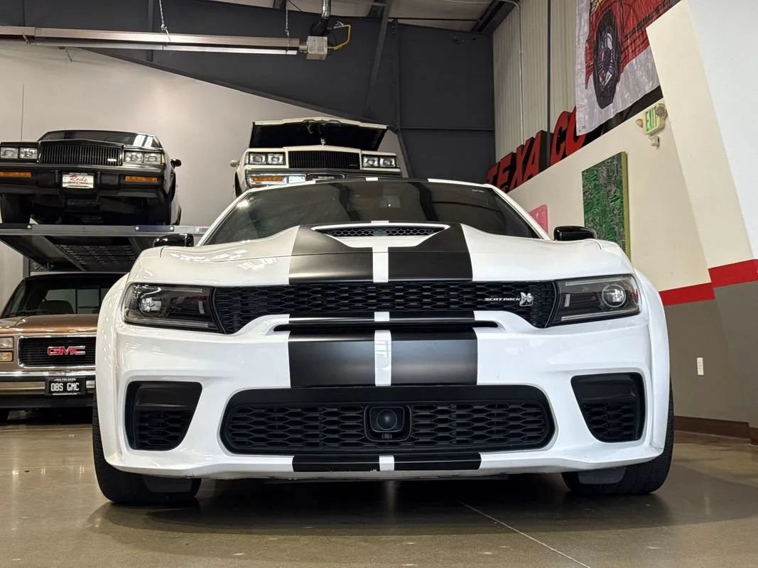 Used 2023 Dodge Charger Scat Pack RWD image 6