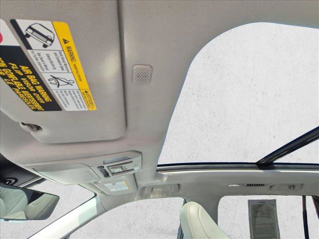 Used 2021 Toyota Highlander Platinum FWD image 17