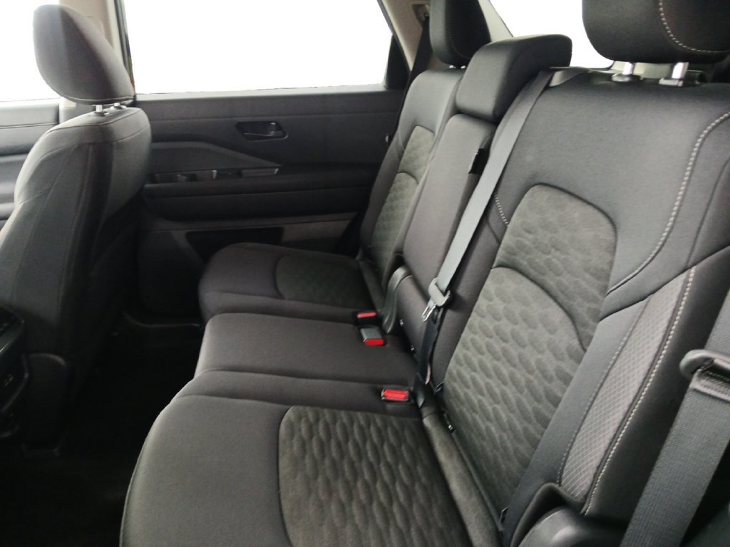 Used 2024 Nissan Pathfinder SV FWD image 22