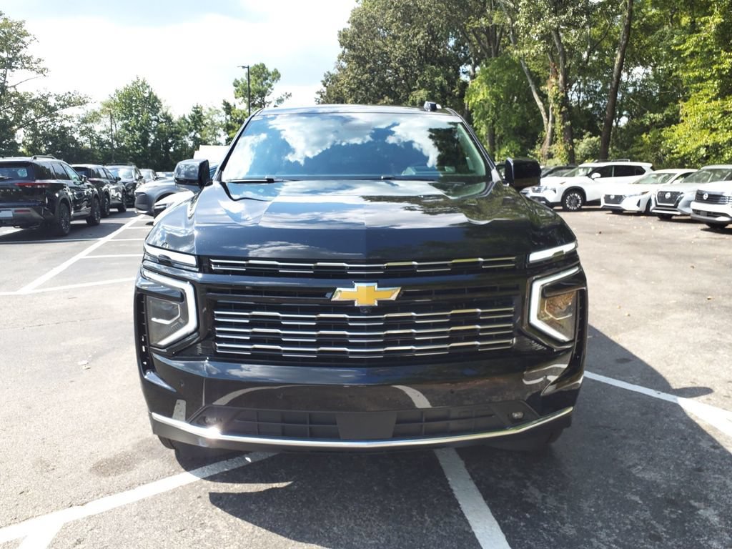 Used 2025 Chevrolet Tahoe High Country AWD/4WD image 2