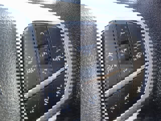 Used 2022 Ford Explorer Limited w/ Equipment Group 301A image 11